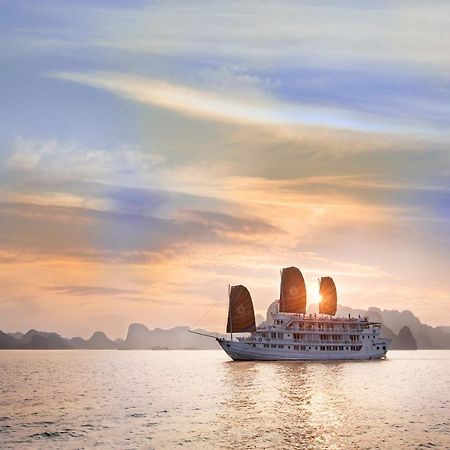 Hera Boutique Cruise Ha Long Bay Екстериор снимка
