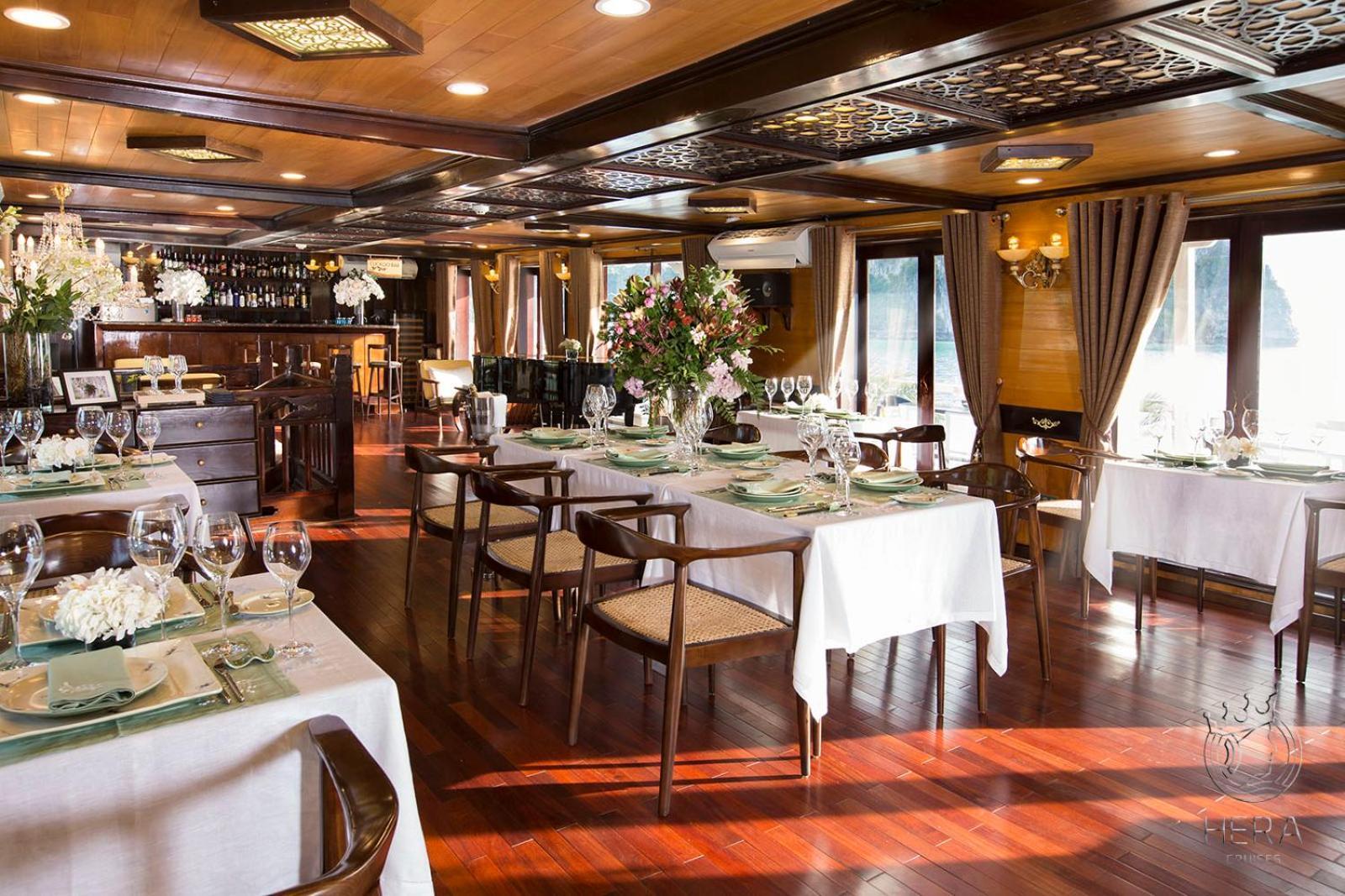 Hera Boutique Cruise Ha Long Bay Екстериор снимка