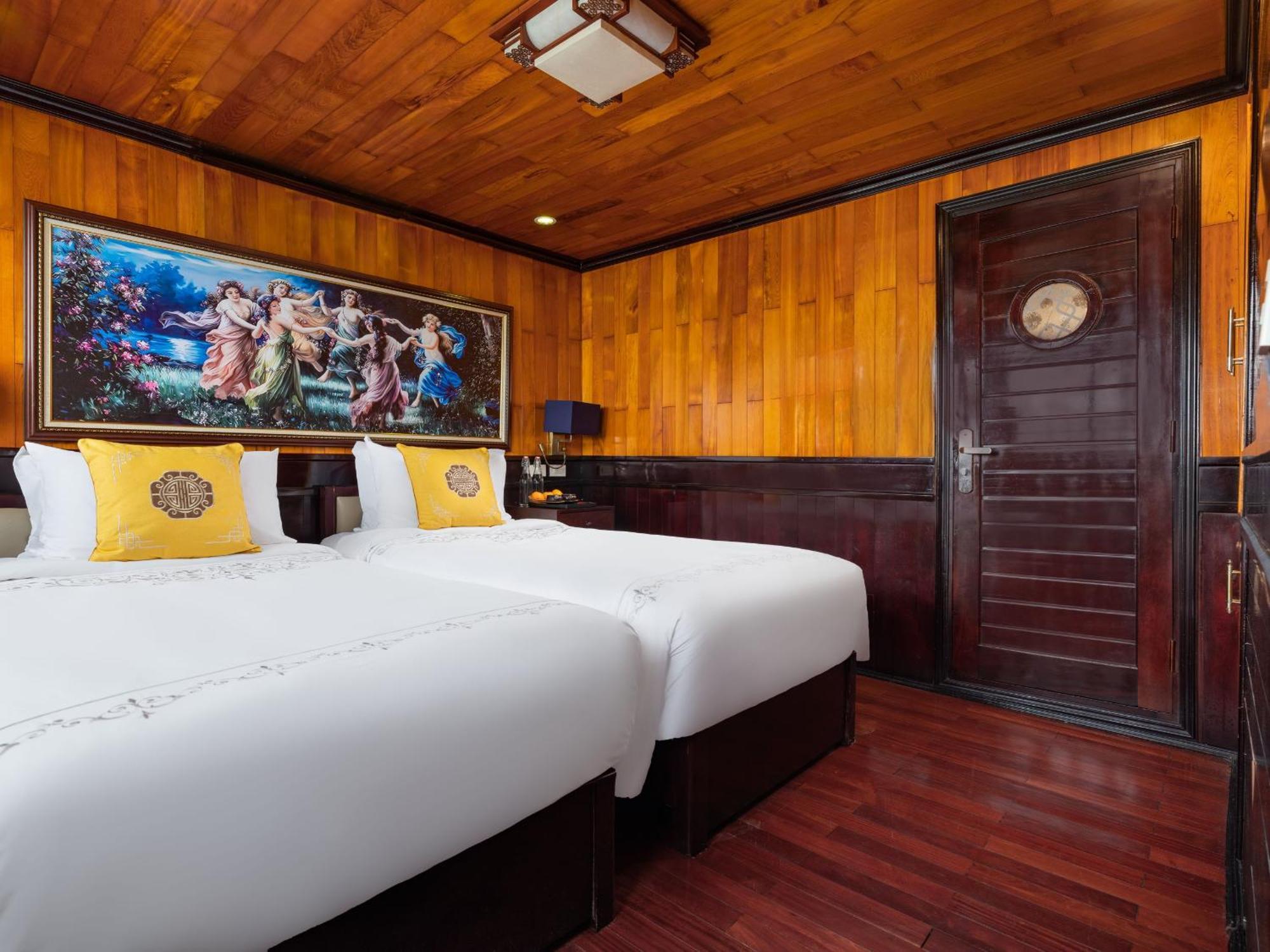 Hera Boutique Cruise Ha Long Bay Екстериор снимка