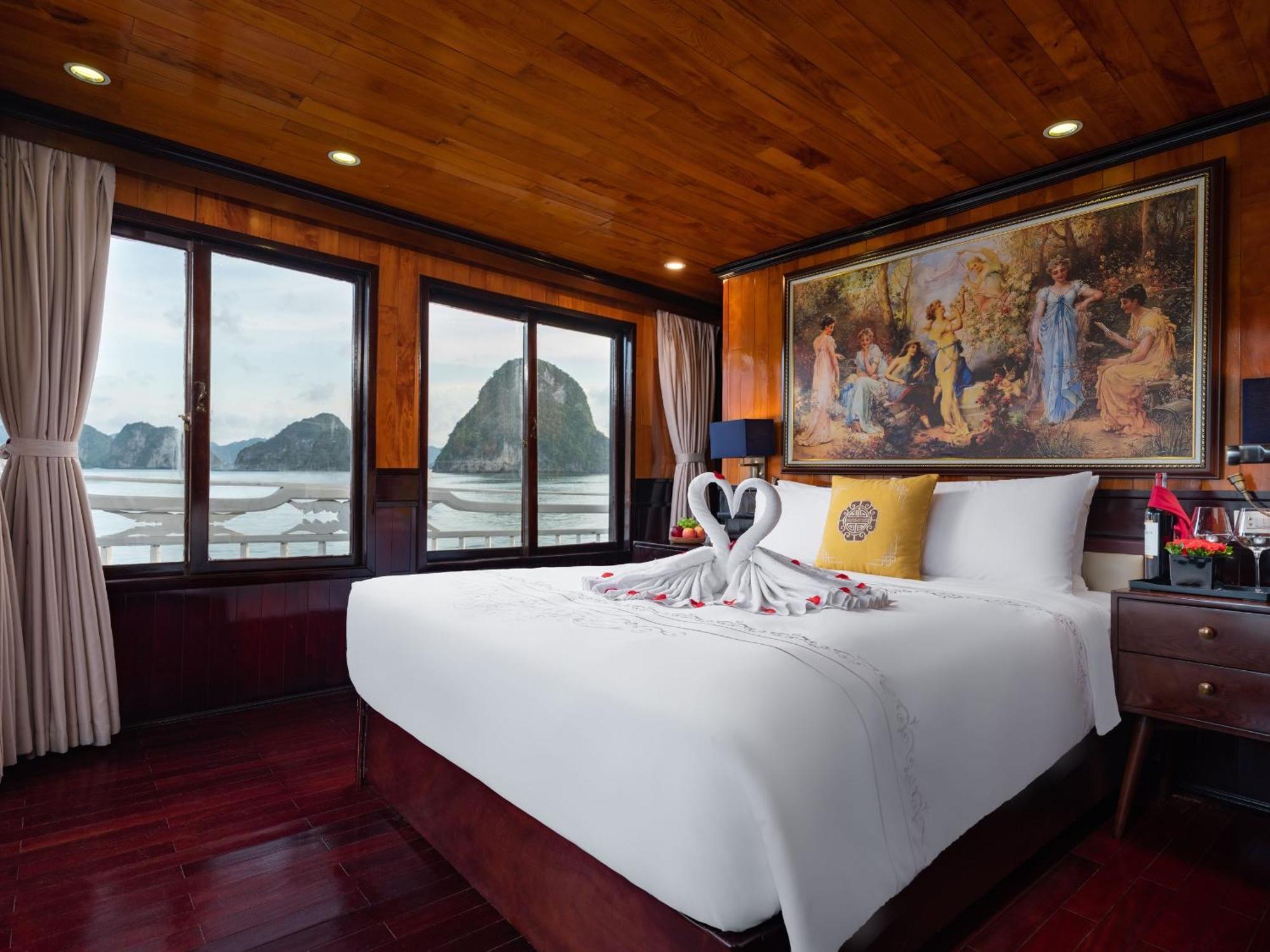 Hera Boutique Cruise Ha Long Bay Екстериор снимка