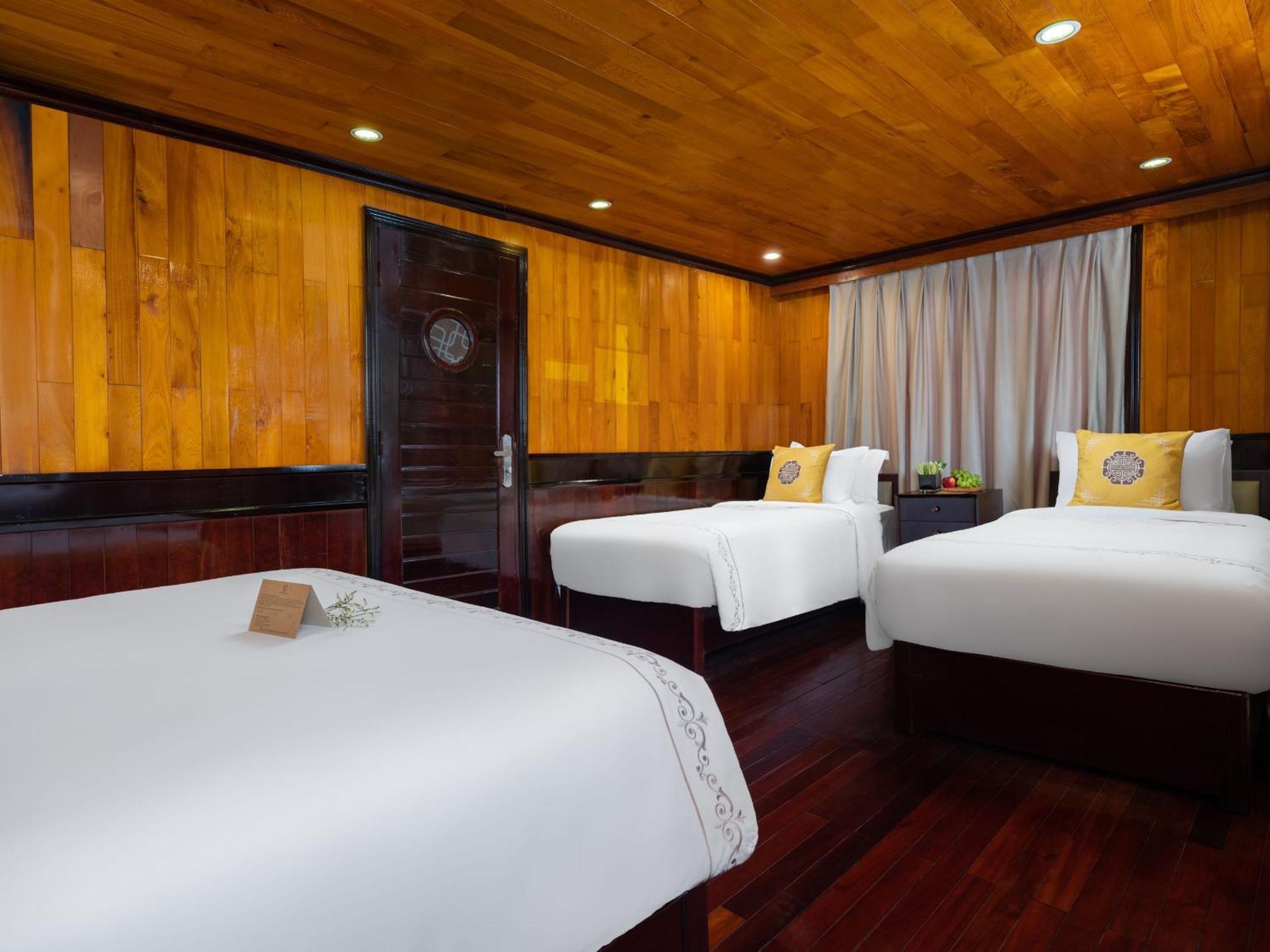 Hera Boutique Cruise Ha Long Bay Екстериор снимка