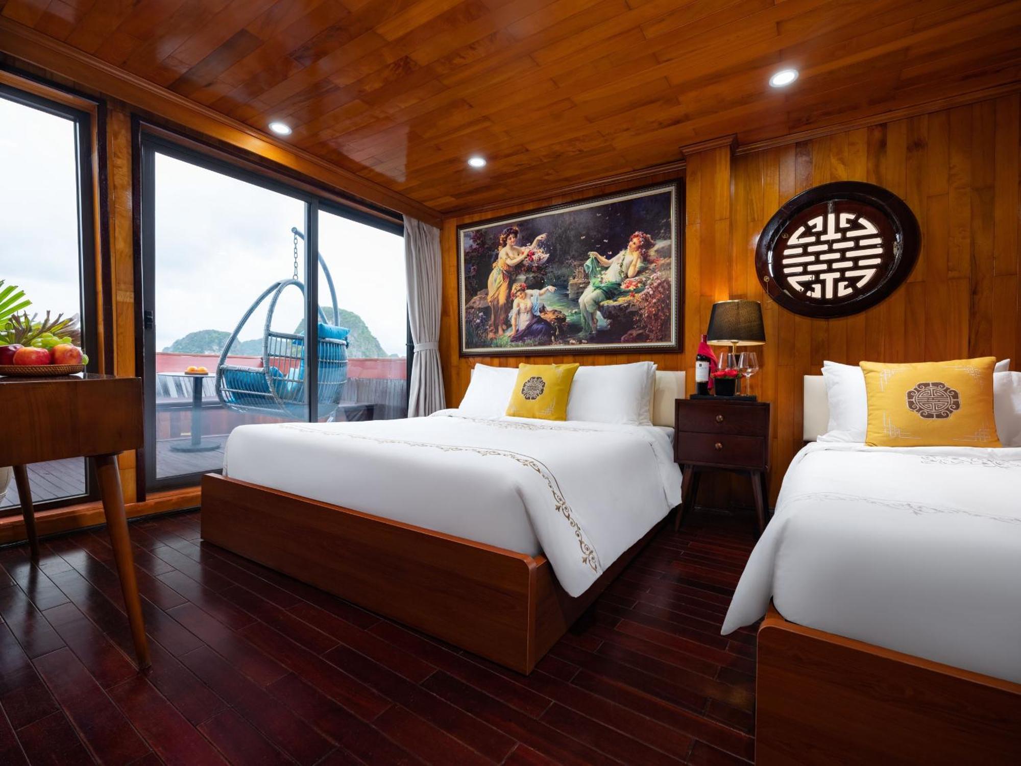 Hera Boutique Cruise Ha Long Bay Екстериор снимка