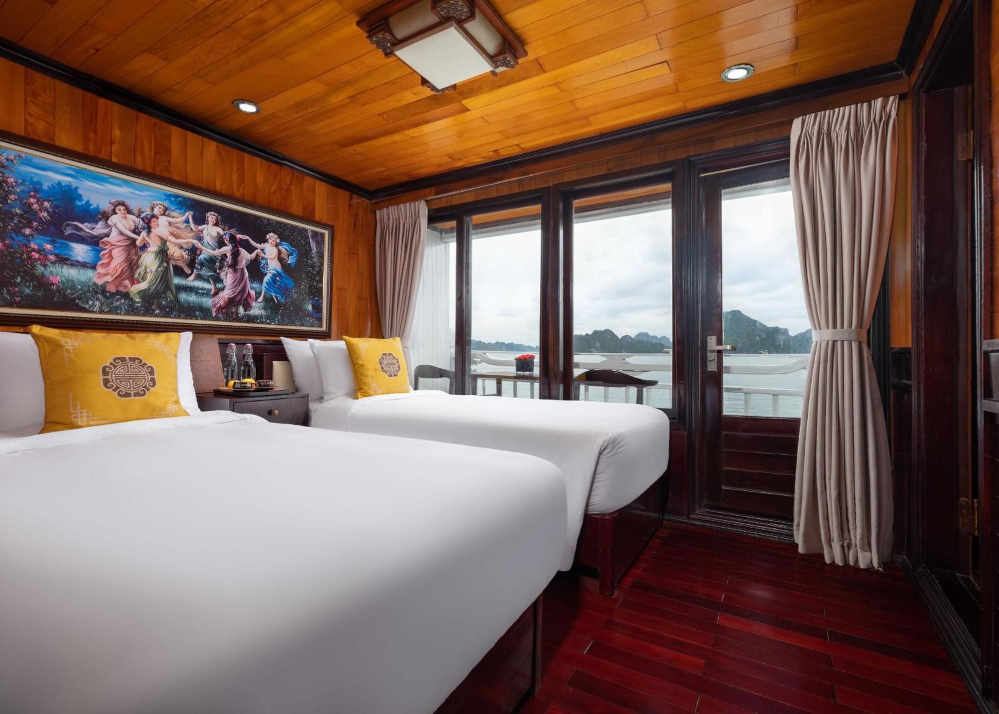 Hera Boutique Cruise Ha Long Bay Екстериор снимка