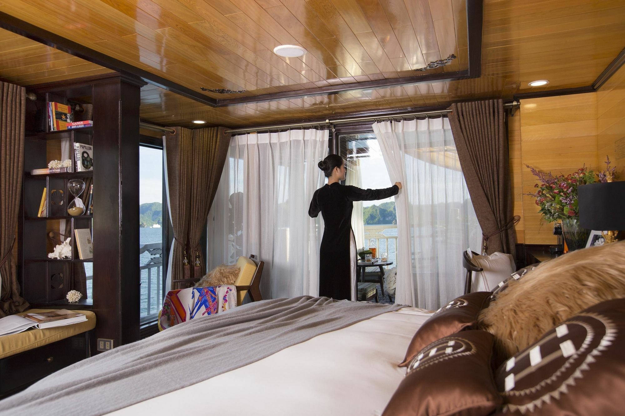 Hera Boutique Cruise Ha Long Bay Екстериор снимка