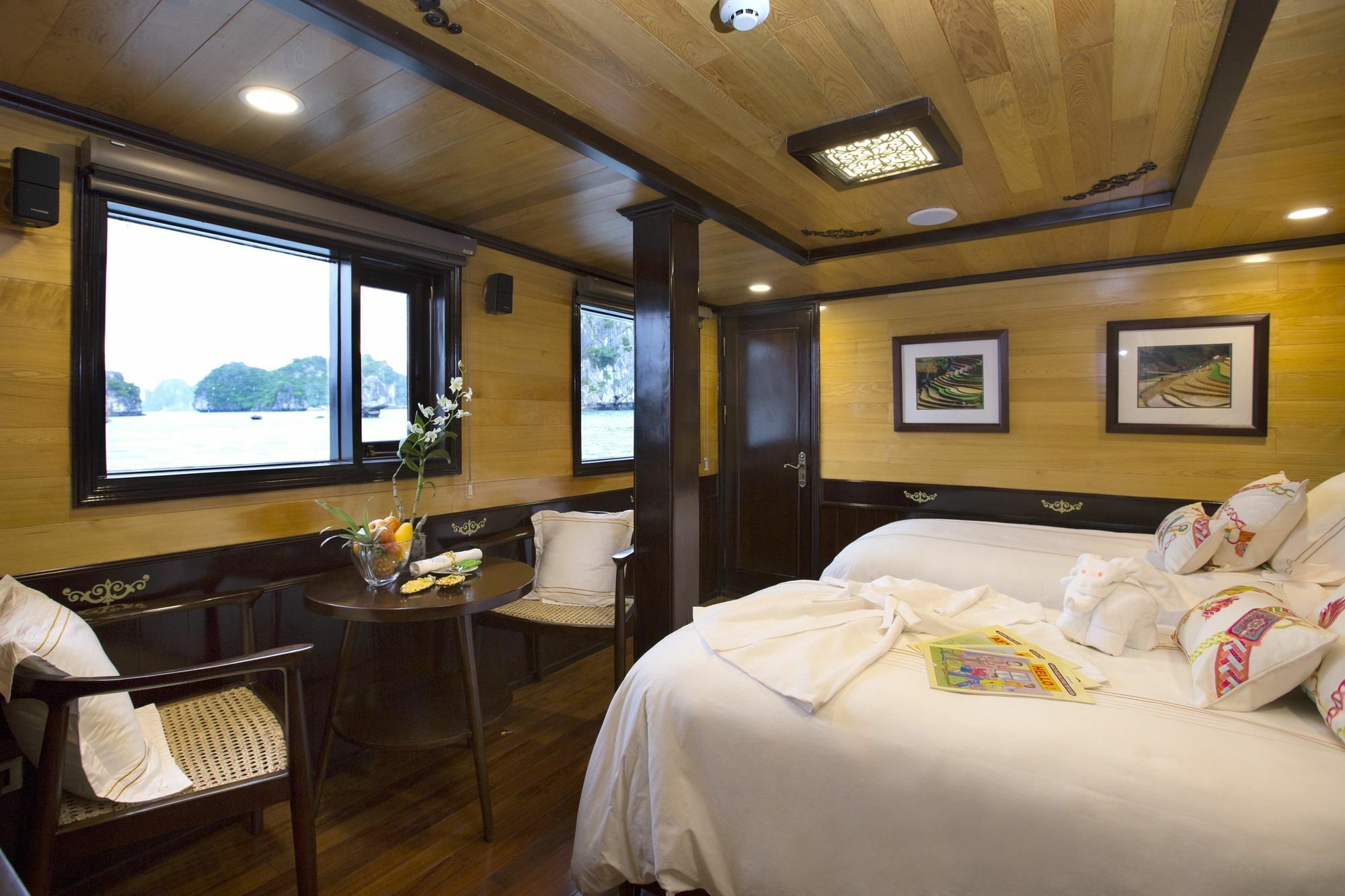 Hera Boutique Cruise Ha Long Bay Екстериор снимка